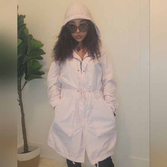 Kenneth Cole New York hooded rain coat - Picture 3 of 7